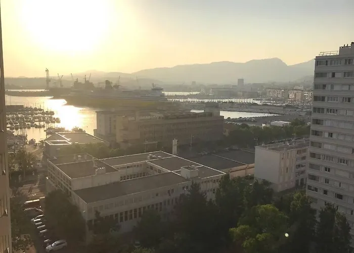 Bel appartement T3 Mourillon à 5 min des Plages - vue mer